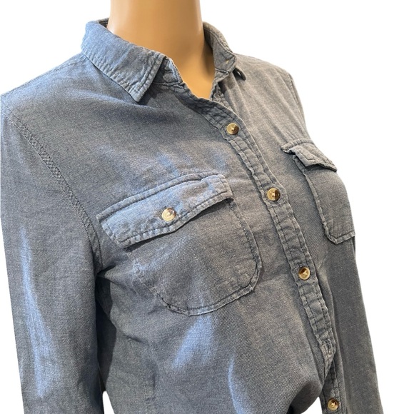 It’s chambray button up - Picture 4 of 12